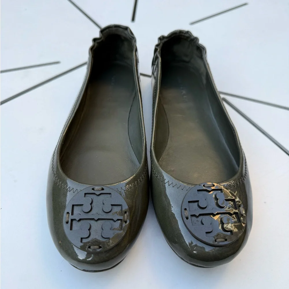 Tory Burch Minnie Travel Ballet, Patent Leather, Leccio,‎ STORE DISPLAY, NO BOX